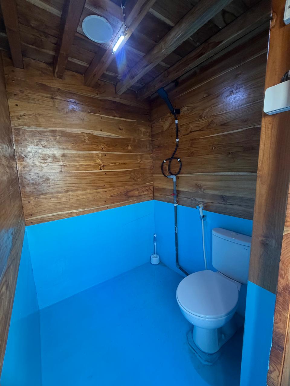 KLM Berkah Bersama Toilet